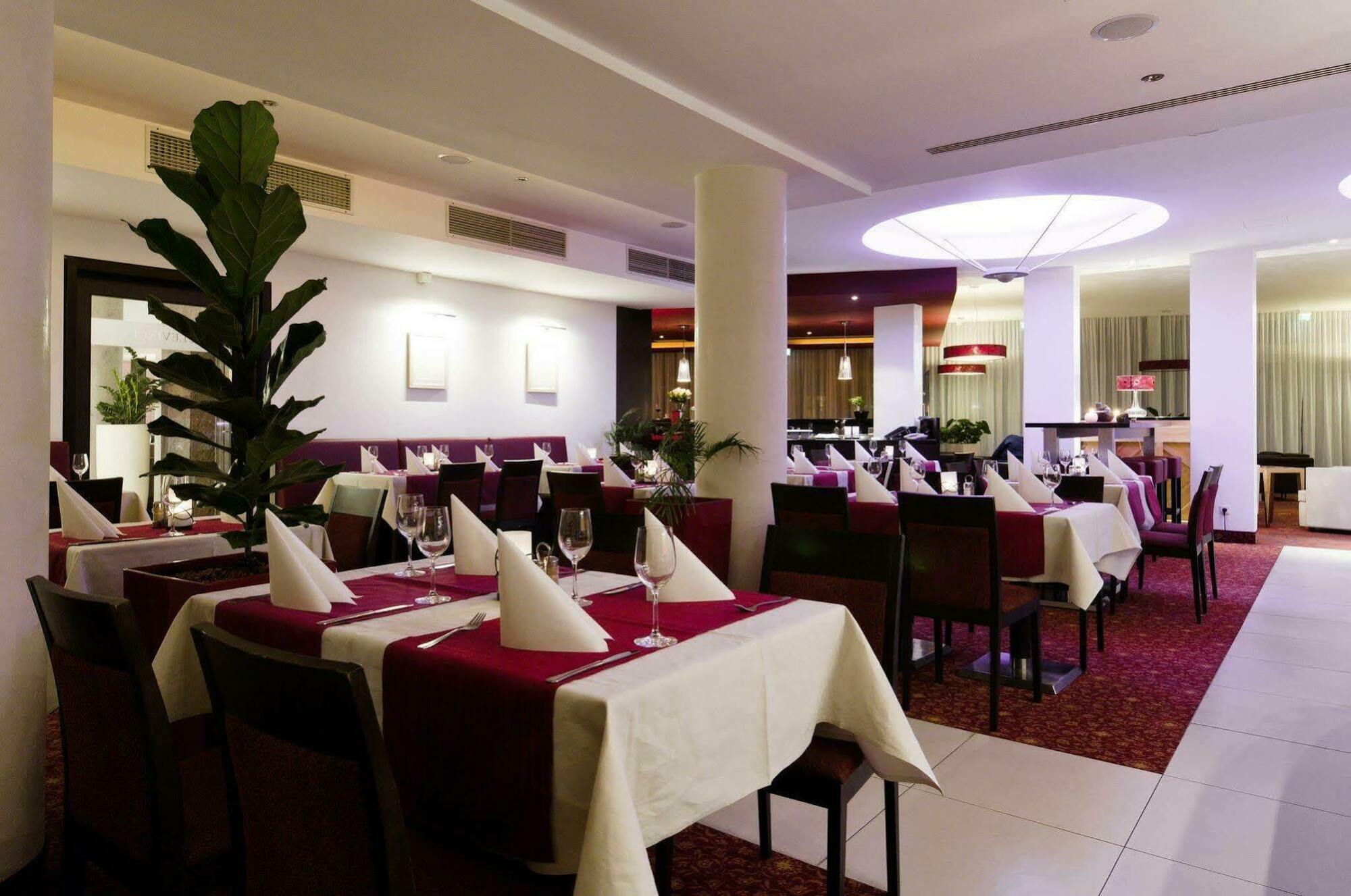 Hotel Europa Munich Restaurant photo